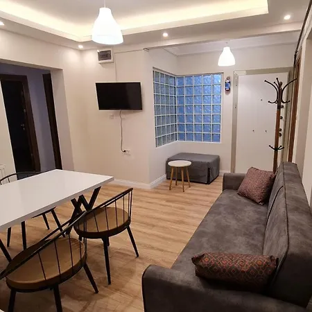 Cozy Spacious Near Mosque *